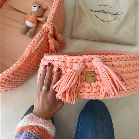 Angel Hand-knitted Pet Bed - Salmon